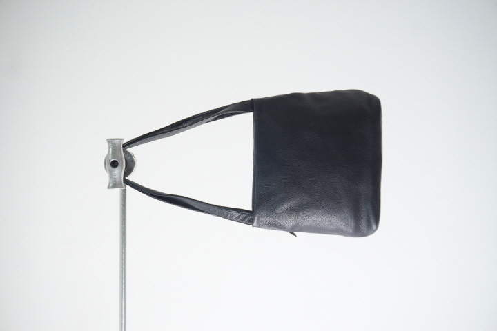 DECO leather bag