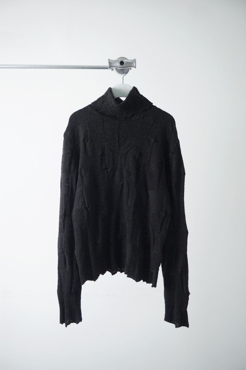 BUTAPANA texture roll-neck knit (made in Japan)