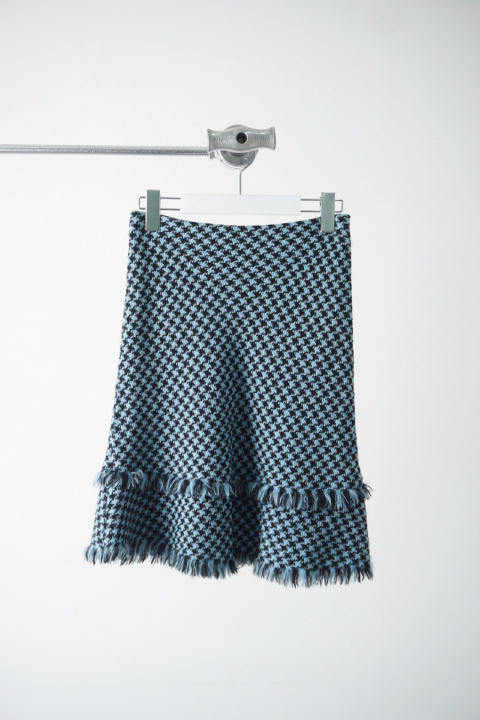 strawberry-field tweed skirt /made in Japan(25)