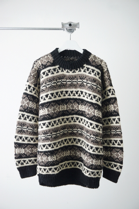 vintage pattern bulky wool sweater