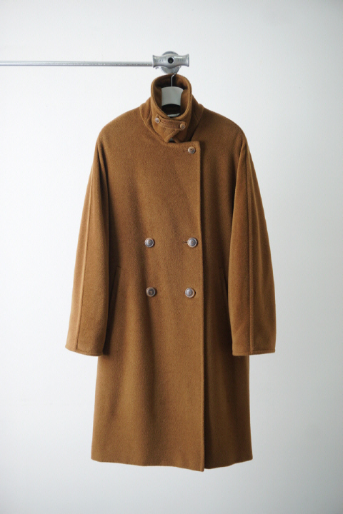 MaxMara cashmere wool camel raglan coat (made in Italy)